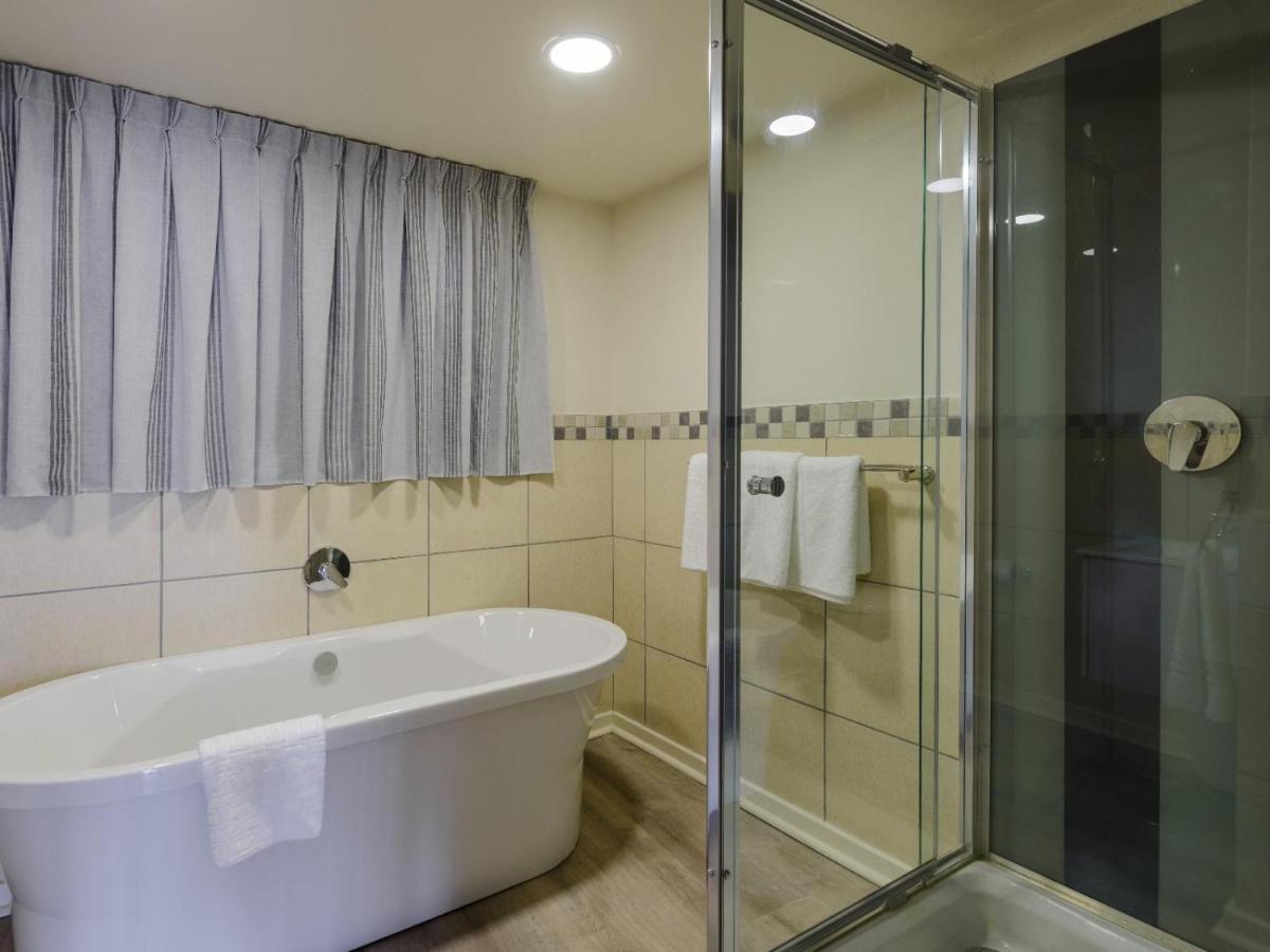 St Michaels Sands Hotel & Time Share Resort Шели Бийч Екстериор снимка